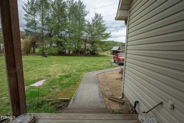 $575,000 | 8651 Tazewell Highway, Sneedville, TN 37869