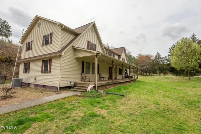 $615,000 | 8651 Tazewell Highway, Sneedville, TN 37869