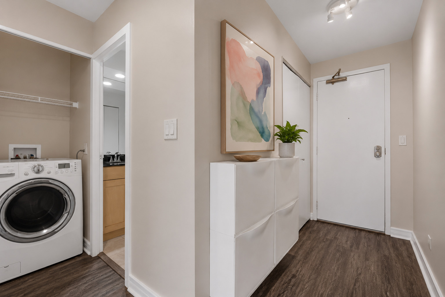 3033 North Sheridan Road, Unit 1610 Chicago, IL 60657 - Photo 9 of 21