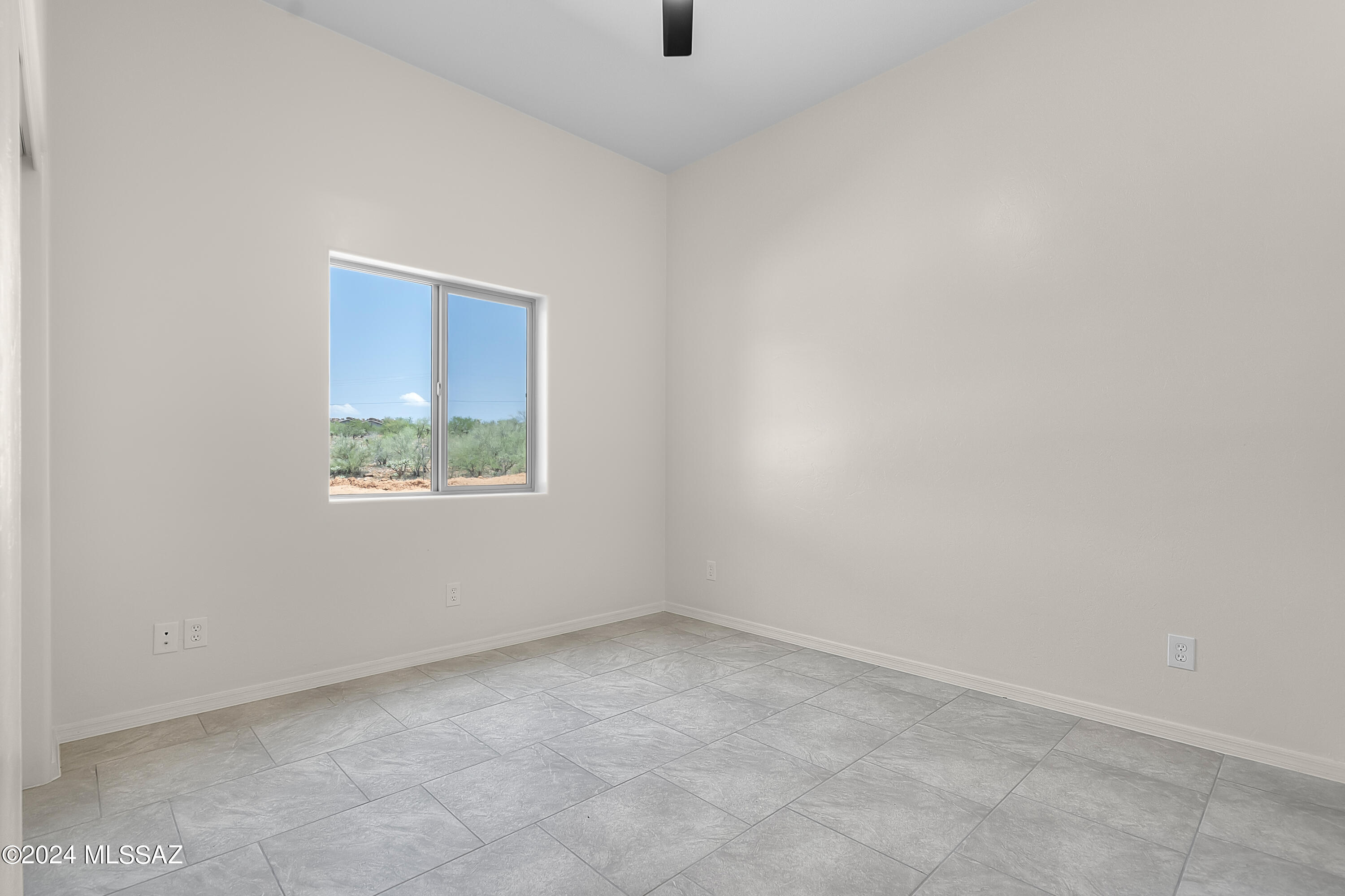 1661 Círculo Ballena Rio Rico, AZ 85648 - Photo 17 of 26