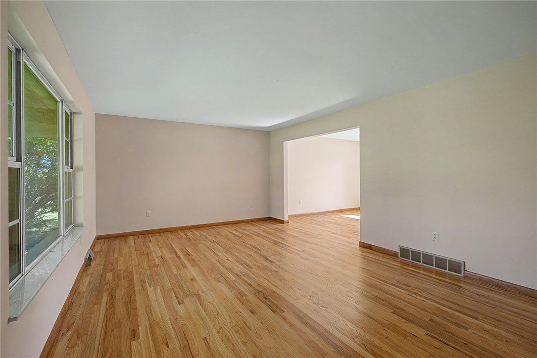 5706 Red Lion 5 Points Road Springboro, OH 45066 - Photo 6 of 61 Gallery Image 6
