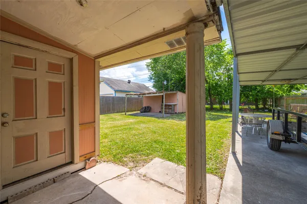 $149,999 | 718 Belmont Street, Pasadena, TX 77506
