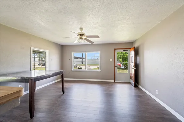 $149,999 | 718 Belmont Street, Pasadena, TX 77506