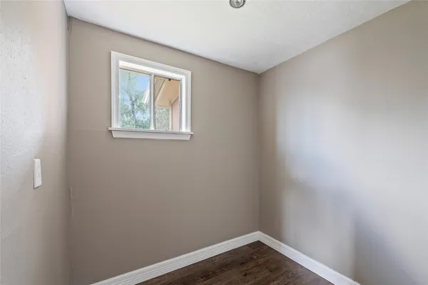 $149,999 | 718 Belmont Street, Pasadena, TX 77506