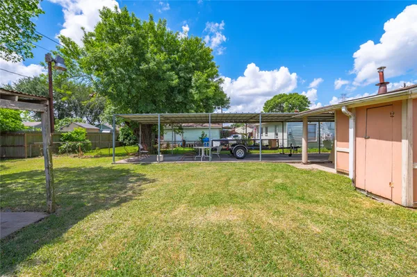 $149,999 | 718 Belmont Street, Pasadena, TX 77506