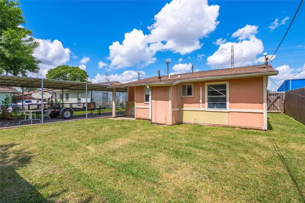 $149,999 | 718 Belmont Street, Pasadena, TX 77506