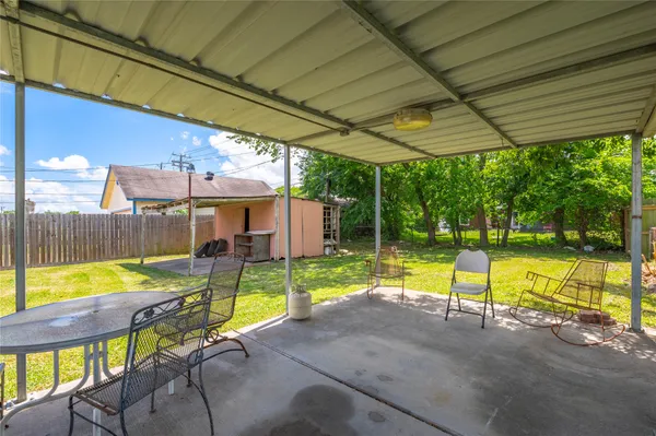 $149,999 | 718 Belmont Street, Pasadena, TX 77506