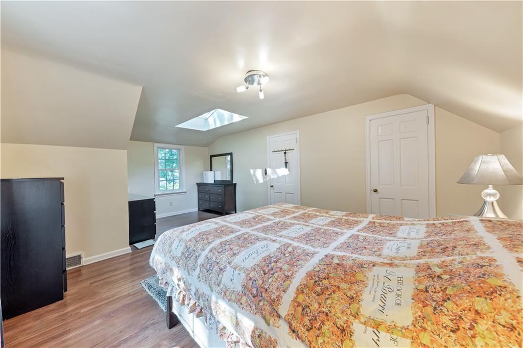 335 McCully Street Pittsburgh, PA 15216 - Photo 13 of 25 Gallery Image 13
