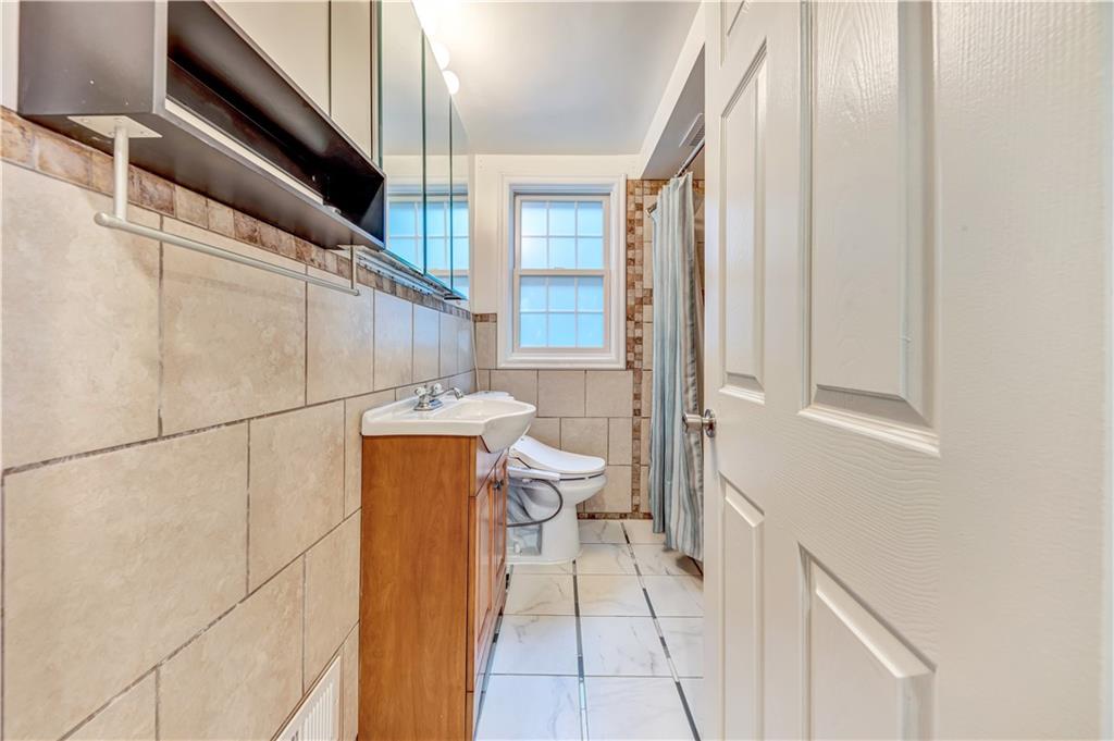 335 McCully Street Pittsburgh, PA 15216 - Photo 20 of 25 Gallery Image 20