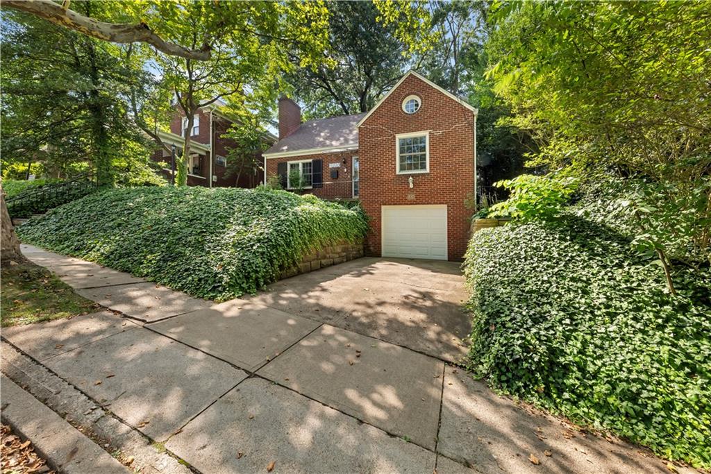 335 McCully Street Pittsburgh, PA 15216 - Photo 2 of 25 Gallery Image 2