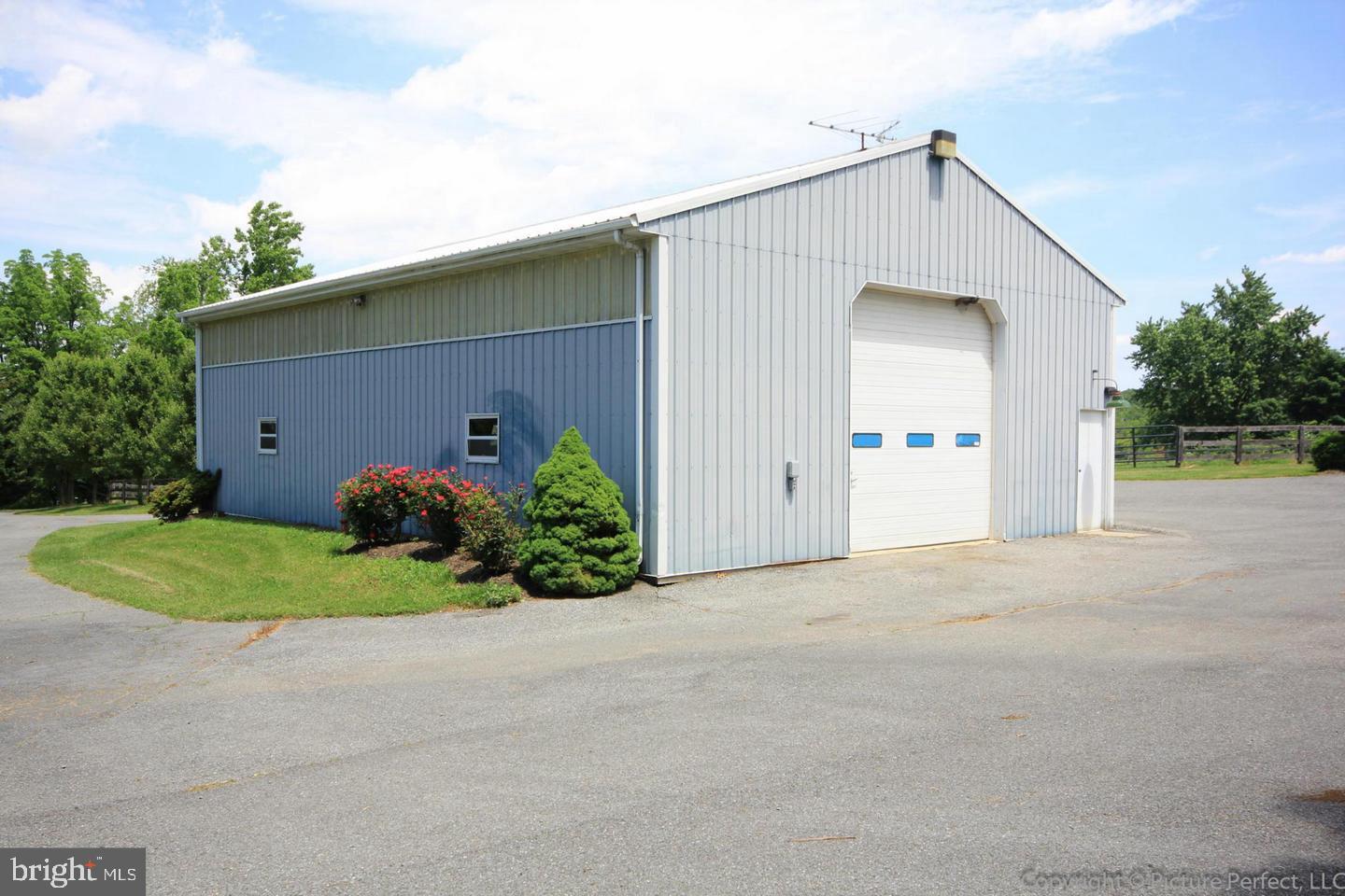 11456 Keymar Road Woodsboro, MD 21798 - Photo 6 of 69 Garage for the RV