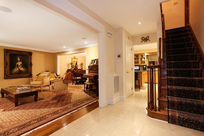 8220 Colonial Road Brooklyn, NY 11209 - Photo 4 of 27