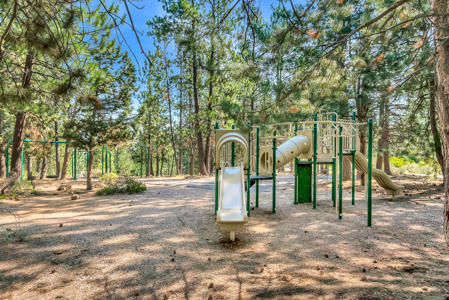 19666 Sunshine Way Bend, OR 97702 - Photo 26 of 31 Community playground