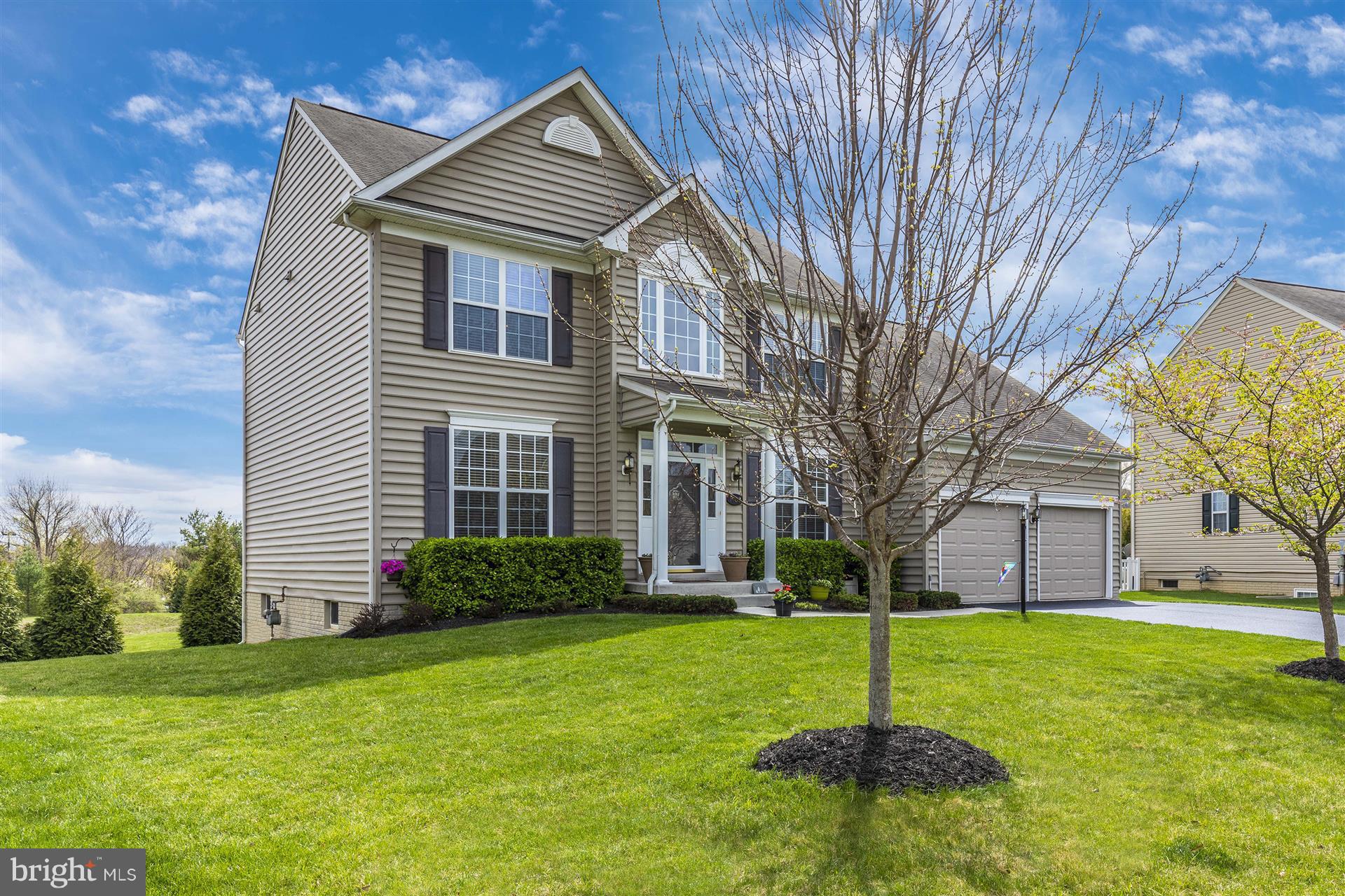 1702 Canal Run Drive Point of Rocks, MD 21777 - Photo 2 of 30 Large colonial with wonderful yard.