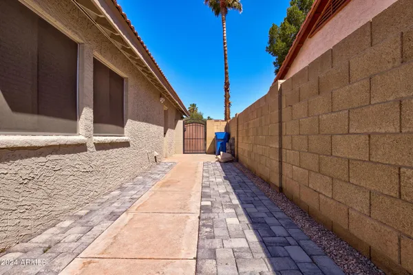 $3,499 | 1945 East Velvet Drive, Tempe, AZ 85284