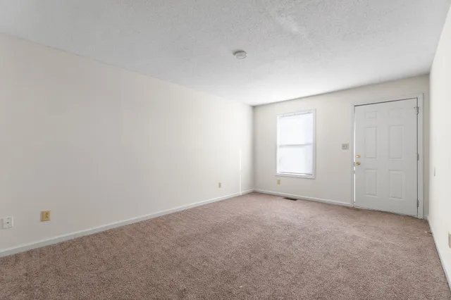 $815 | 112 Stephanie Drive, Unit C, Clarksville, TN 37042