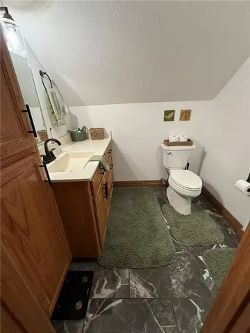 $350,000 | 9997 Harmony Road, Carthage, MO 64836