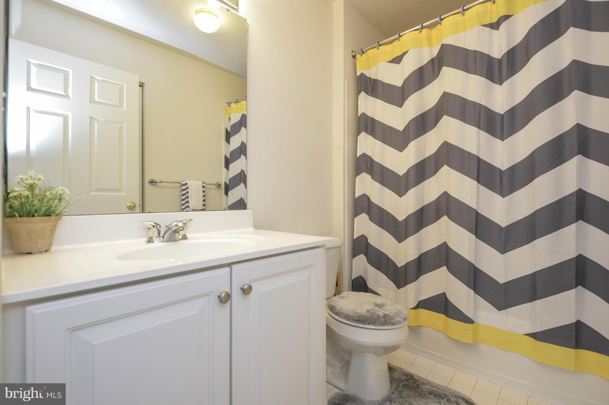 2412 Knapps Way Odenton, MD 21113 - Photo 24 of 30 Hallway bath for bedrooms 2 & 3