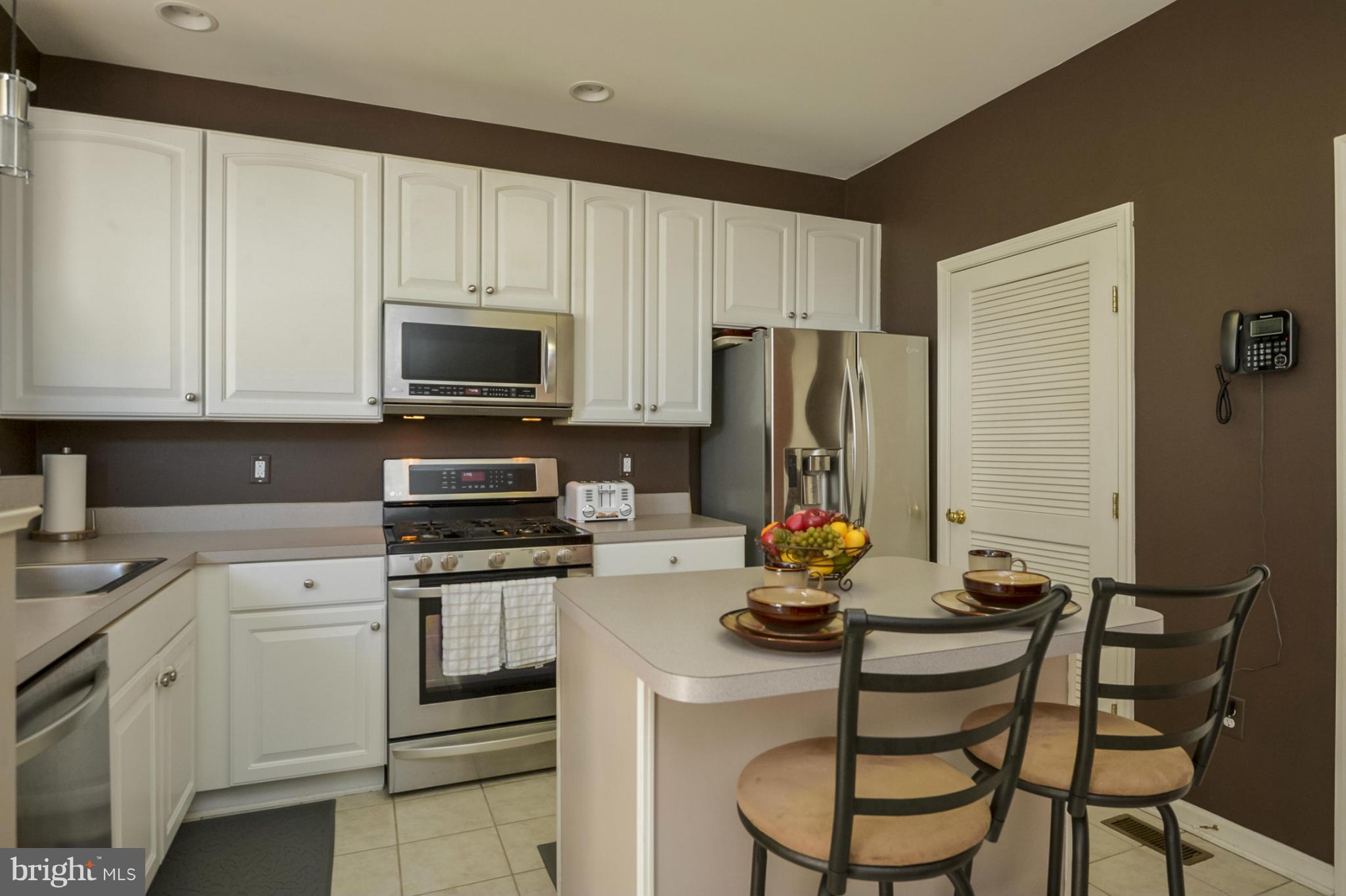 2412 Knapps Way Odenton, MD 21113 - Photo 10 of 30 Kitchen