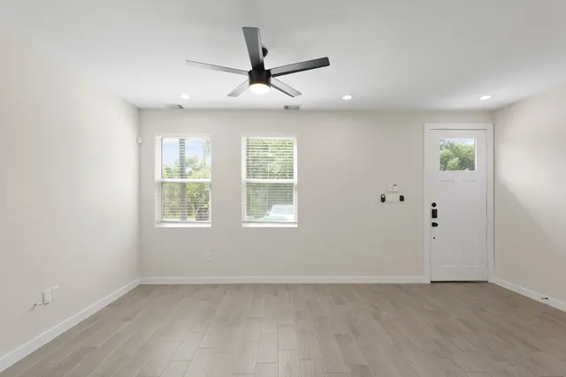 $1,425 | 5544 Shreveport Boulevard, Unit B, Houston, TX 77028