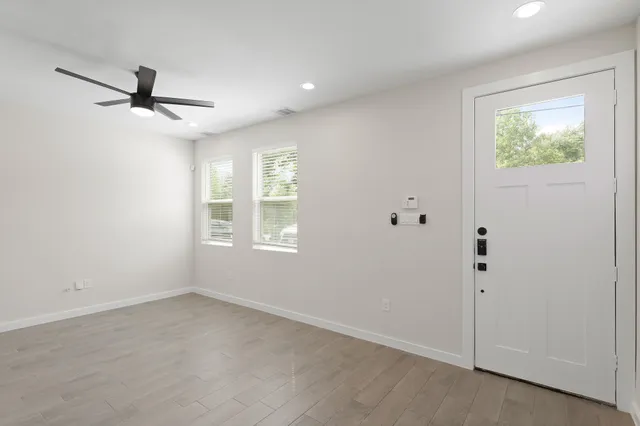 $1,425 | 5544 Shreveport Boulevard, Unit B, Houston, TX 77028