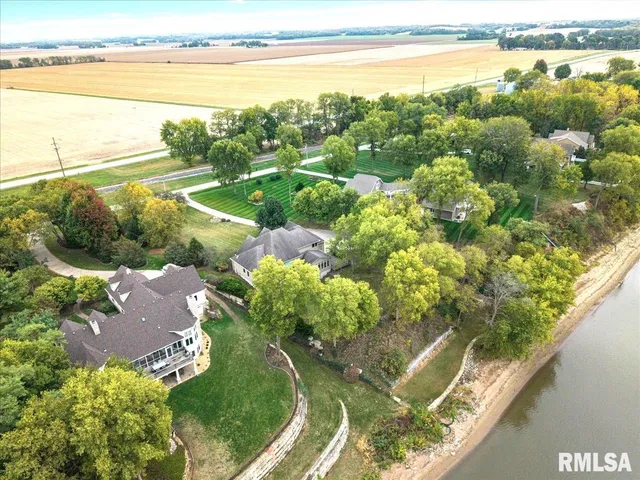 $799,900 | 16808 River Road North, Cordova, IL 61242