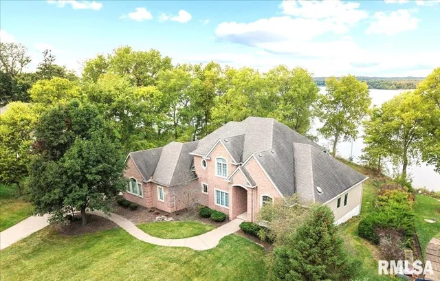 $799,900 | 16808 River Road North, Cordova, IL 61242