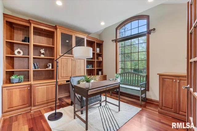 $799,900 | 16808 River Road North, Cordova, IL 61242