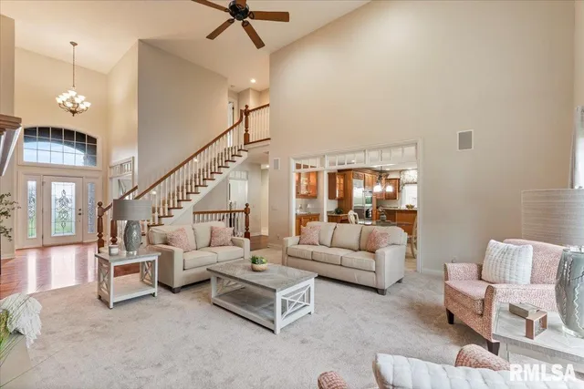 $799,900 | 16808 River Road North, Cordova, IL 61242