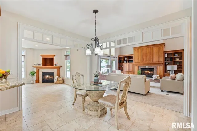 $799,900 | 16808 River Road North, Cordova, IL 61242