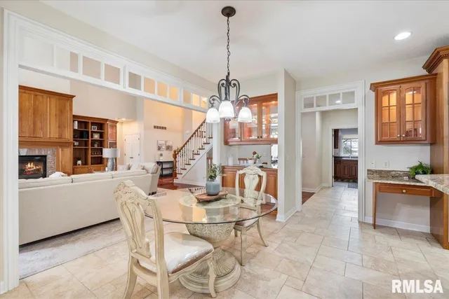 $799,900 | 16808 River Road North, Cordova, IL 61242