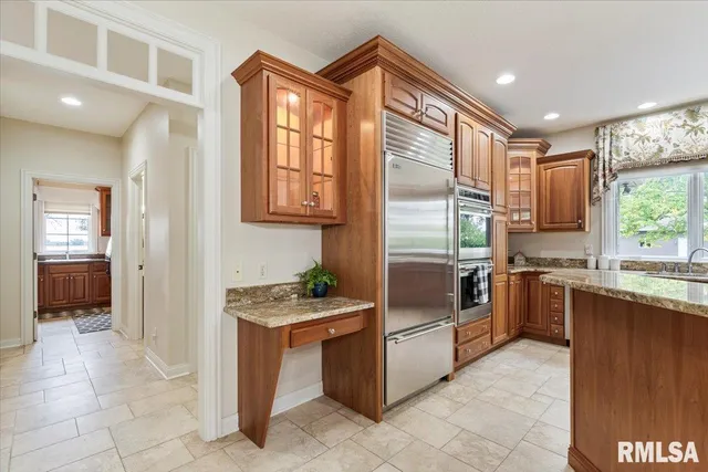 $799,900 | 16808 River Road North, Cordova, IL 61242