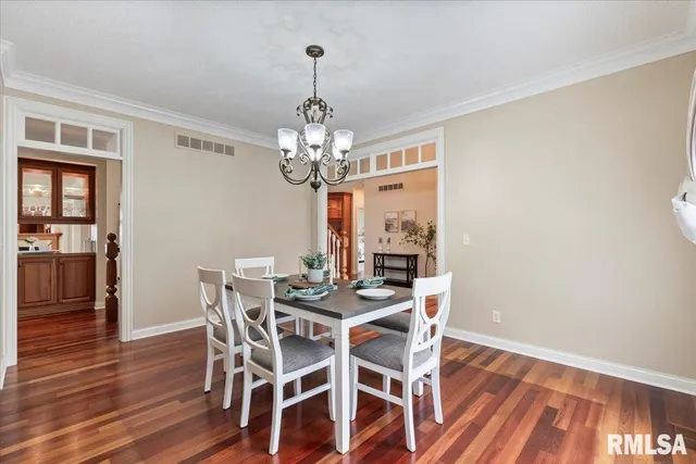 $799,900 | 16808 River Road North, Cordova, IL 61242