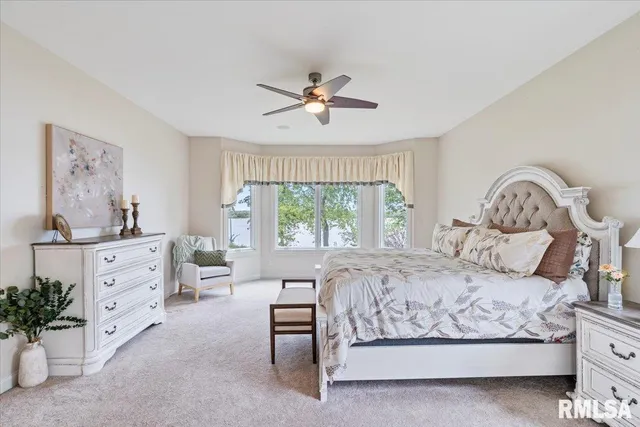 $799,900 | 16808 River Road North, Cordova, IL 61242