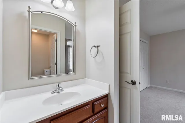 $799,900 | 16808 River Road North, Cordova, IL 61242