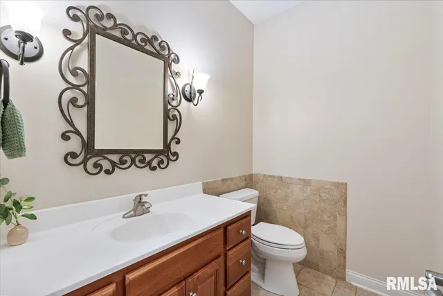 $799,900 | 16808 River Road North, Cordova, IL 61242