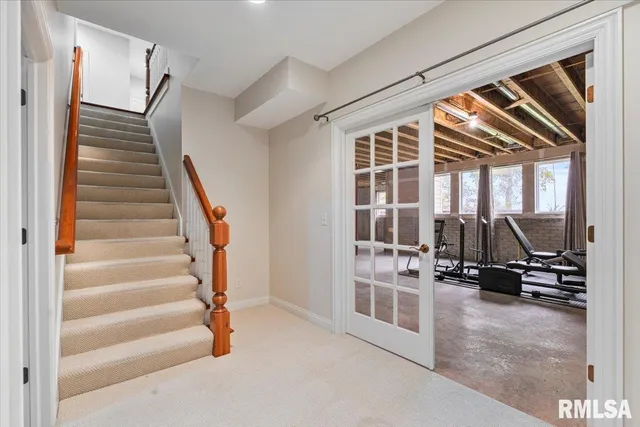 $799,900 | 16808 River Road North, Cordova, IL 61242