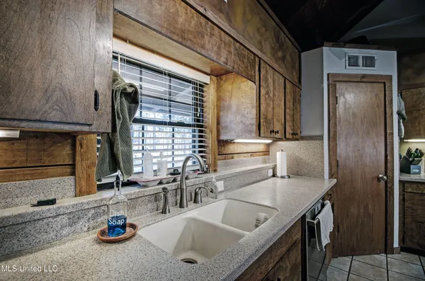 $349,400 | 407 Warwick Road, Clinton, MS 39056