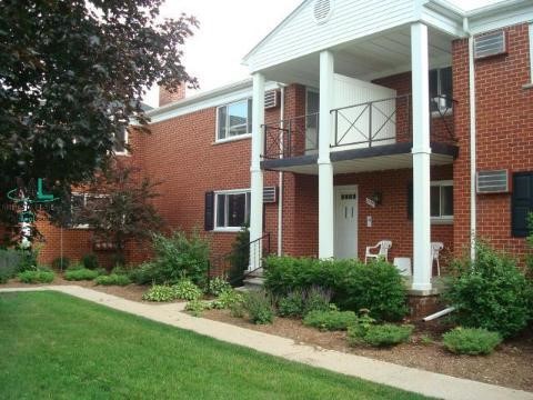 1099 Tienken Court Rochester, MI 48306 - Photo 1 of 3 144378.JPG
