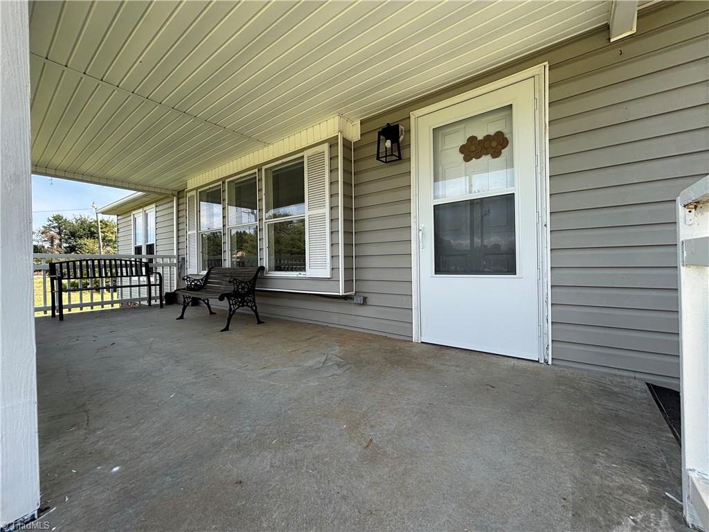 150 Springfield Road Pilot Mountain, NC 27041 - Photo 4 of 30 Front Porch