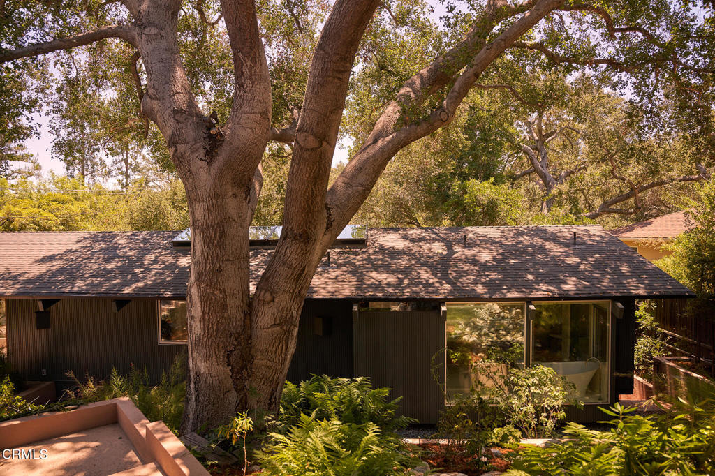 980 Mesa Verde Road Pasadena, CA 91105 - Photo 5 of 65 4alt-980 mesa verde 76