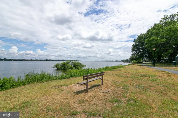 $224,900 | 3045 Harbour Drive, Palmyra, NJ 08065