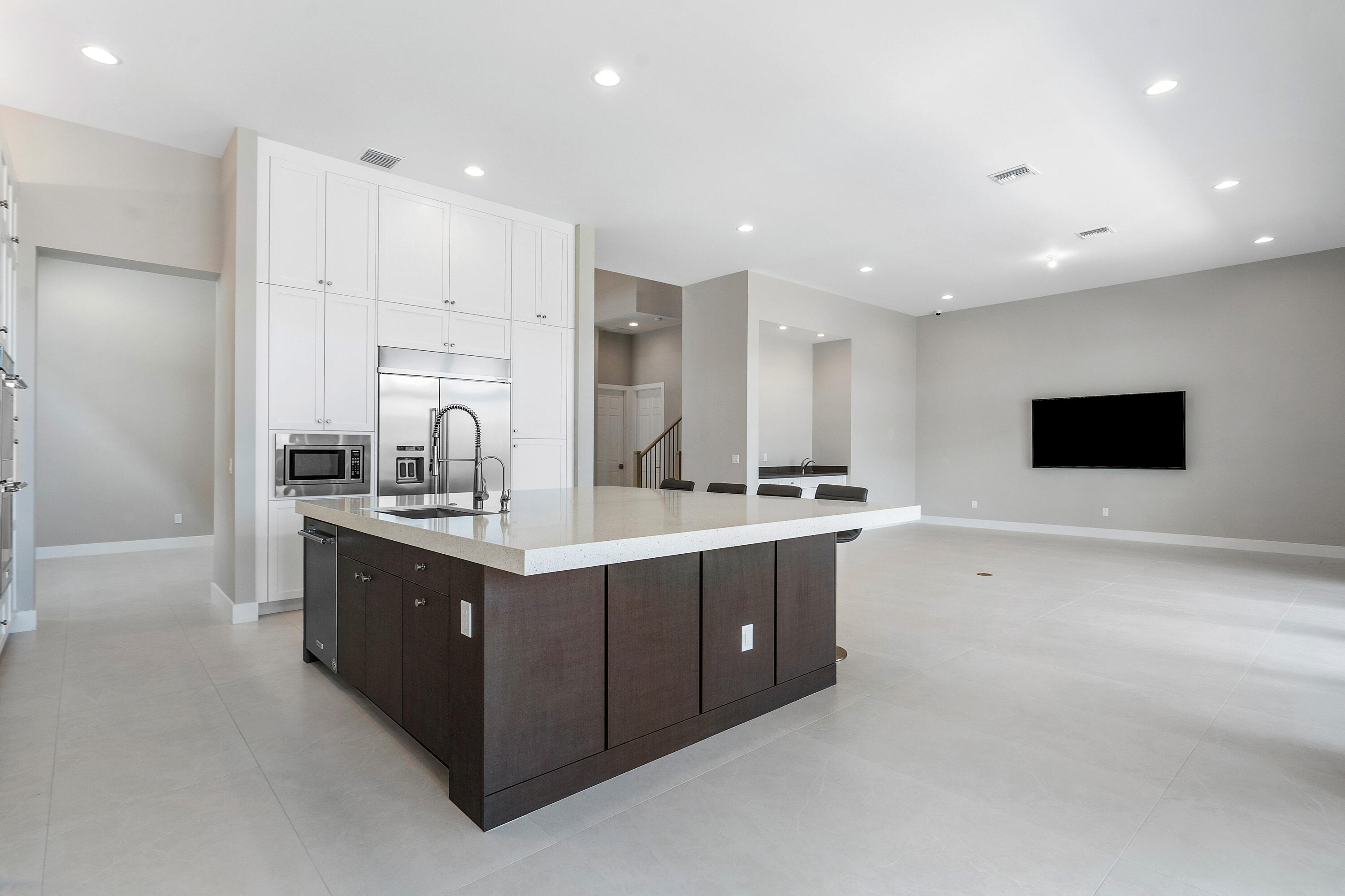 17159 Abruzzo Avenue Boca Raton, FL 33496 - Photo 12 of 52 009-17159AbruzzoAvenue-BocaRaton-FL-3349