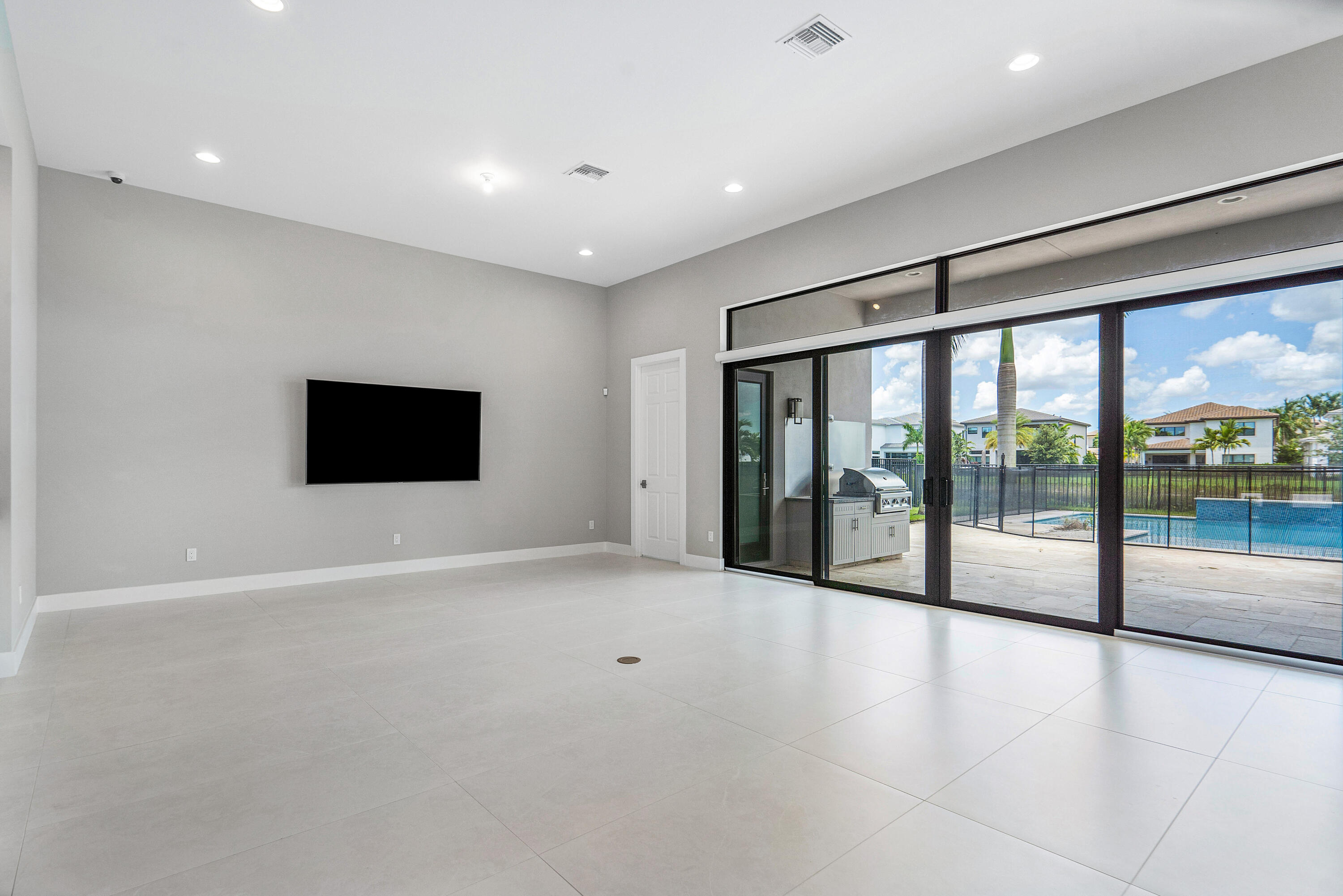 17159 Abruzzo Avenue Boca Raton, FL 33496 - Photo 17 of 52 012-17159AbruzzoAvenue-BocaRaton-FL-3349