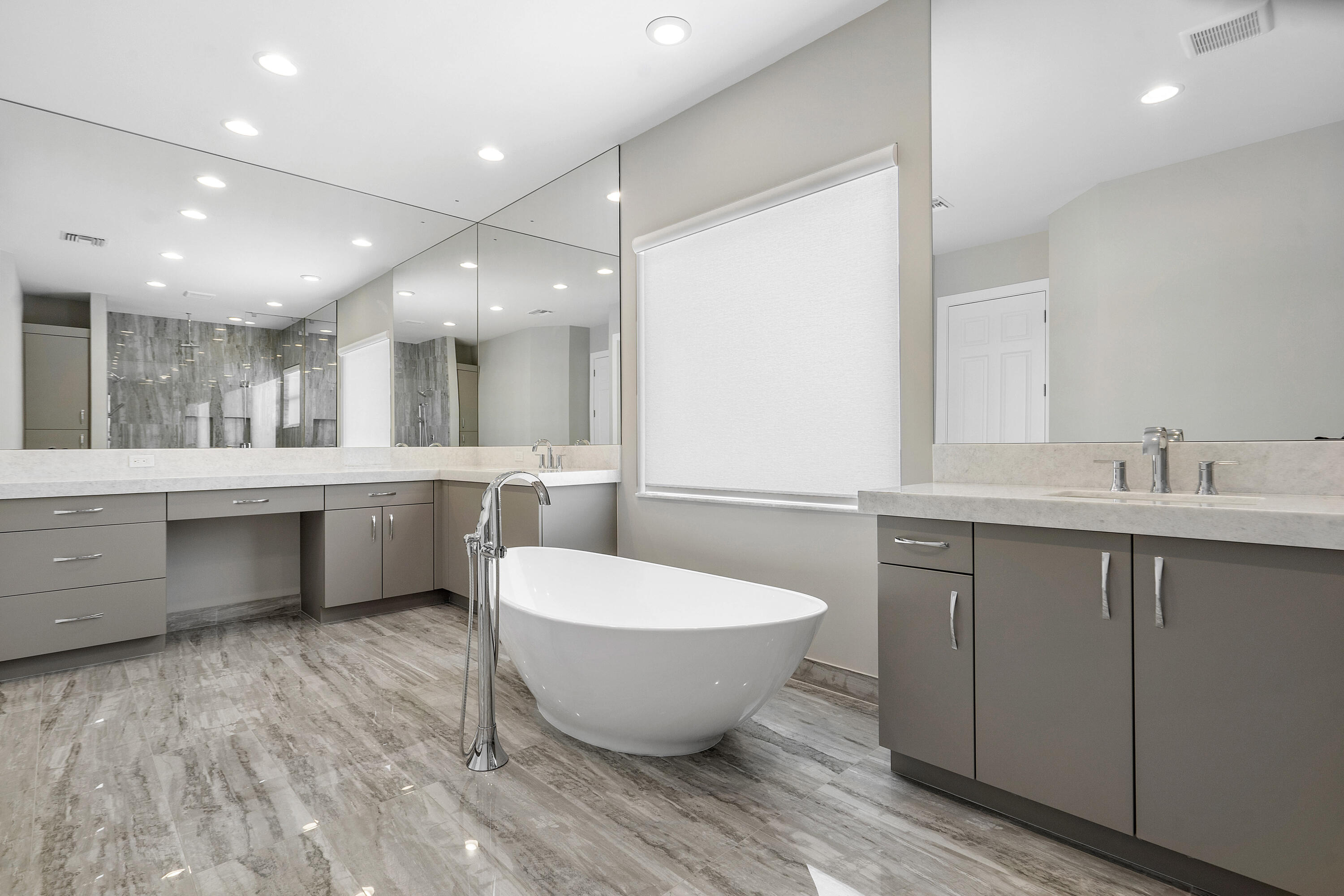 17159 Abruzzo Avenue Boca Raton, FL 33496 - Photo 28 of 52 023-17159AbruzzoAvenue-BocaRaton-FL-3349