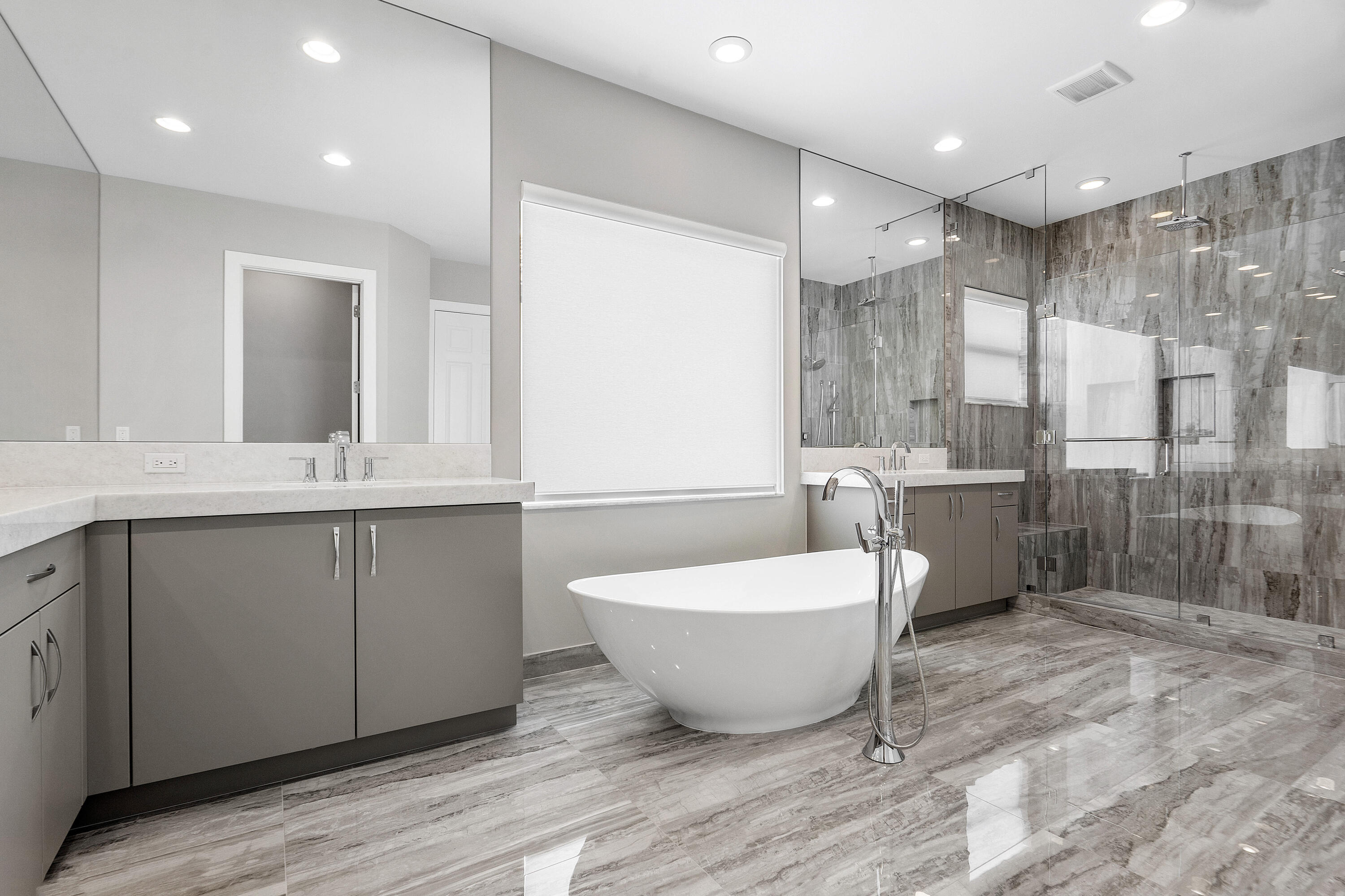17159 Abruzzo Avenue Boca Raton, FL 33496 - Photo 29 of 52 022-17159AbruzzoAvenue-BocaRaton-FL-3349