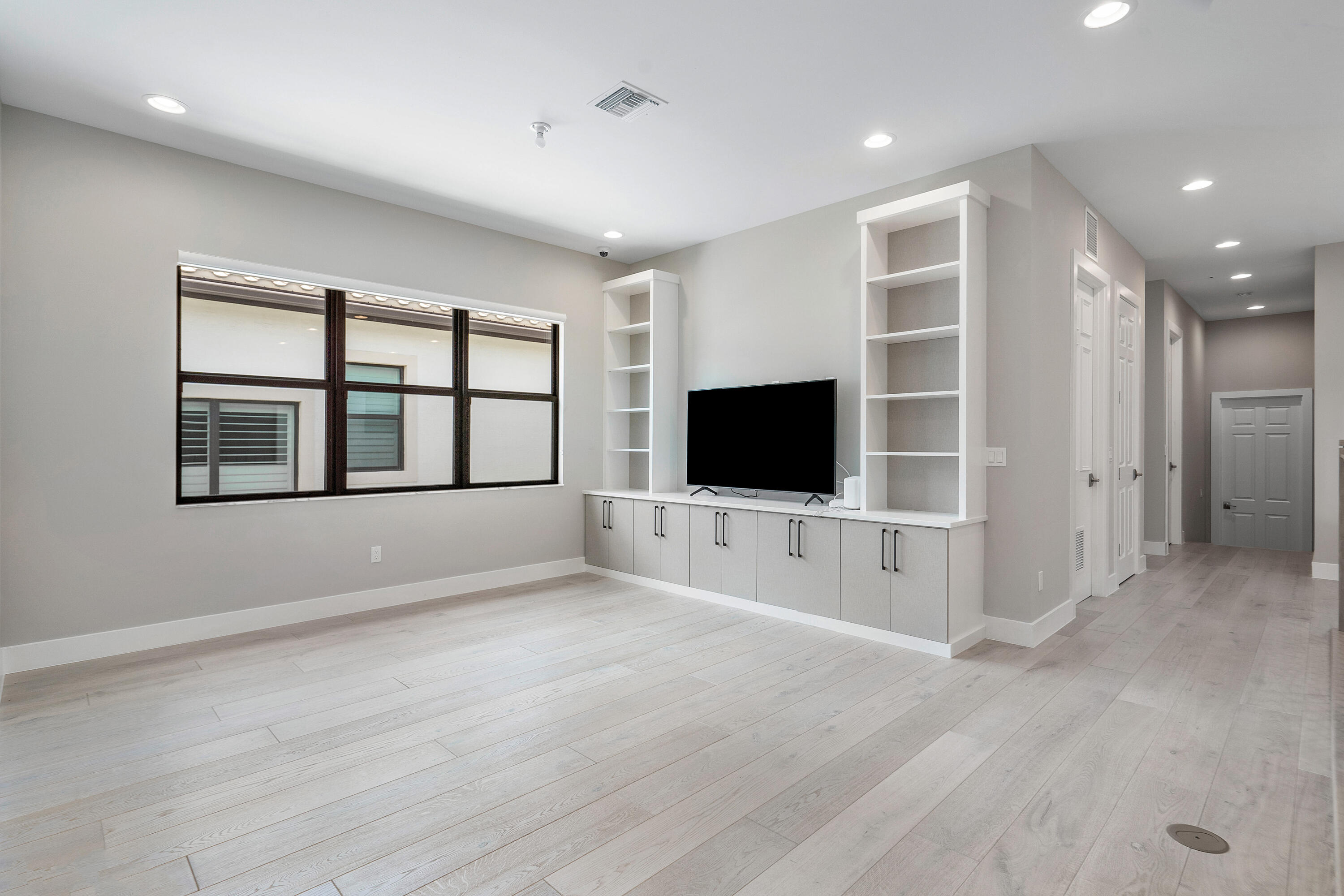 17159 Abruzzo Avenue Boca Raton, FL 33496 - Photo 32 of 52 034-17159AbruzzoAvenue-BocaRaton-FL-3349