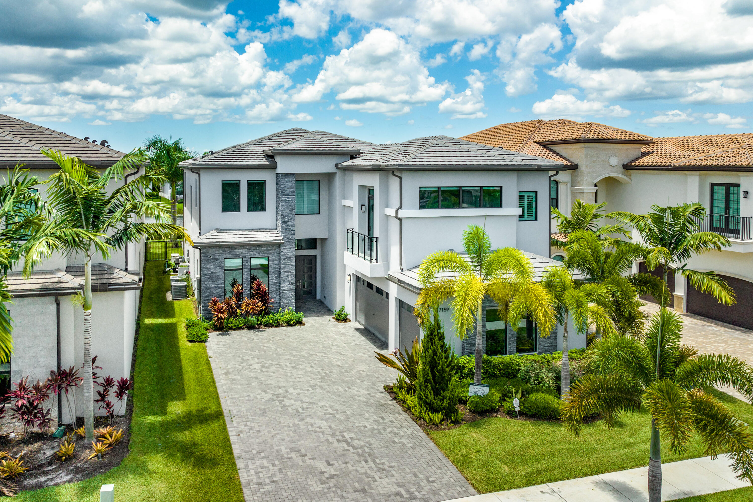 17159 Abruzzo Avenue Boca Raton, FL 33496 - Photo 5 of 52 043-17159AbruzzoAvenue-BocaRaton-FL-3349