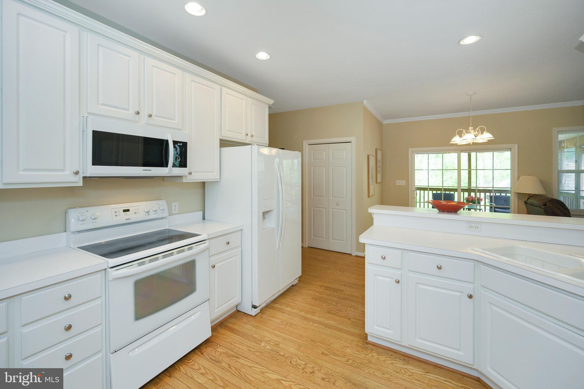 103 Spotswood Road Locust Grove, VA 22508 - Photo 7 of 36 Bright kitchen includes all the amenities