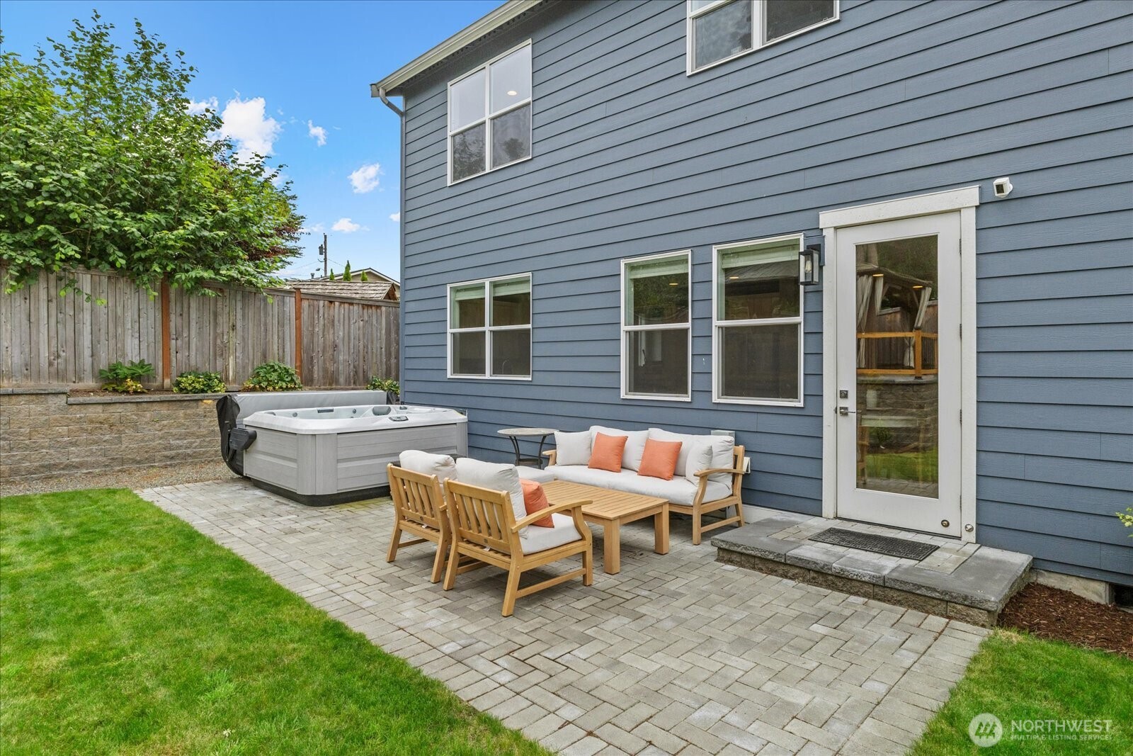8815 Northeast 204th Street Bothell, WA 98011 - Photo 32 of 39